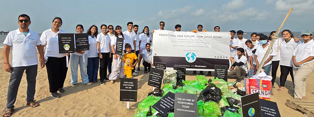 Versova Beach Cleanup