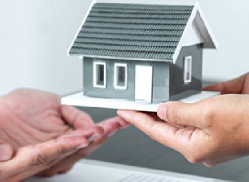 How Interest Rates Impact High-Value Real Estate Investments for NRIs?